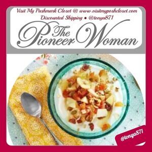 🦋 New Pioneer Woman Cassie Teal Glass Cereal Bowl, Qty 1